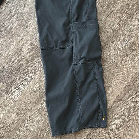 Lucy Women’s pants. Size M. - Picture 4 of 9